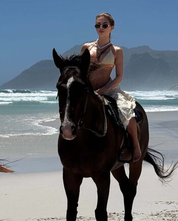 🔥 Alexa breit  page leaked private photo uncensored full