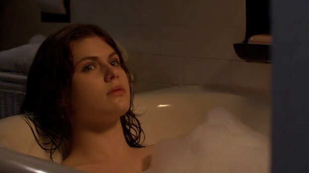 🔥 Alexandra daddario  page leaked private photo uncensored full