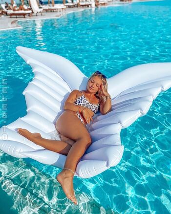 🔥 Alinamour page leaked private photo uncensored full