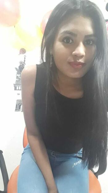 🔥 Amateur girls page leaked private photo uncensored full