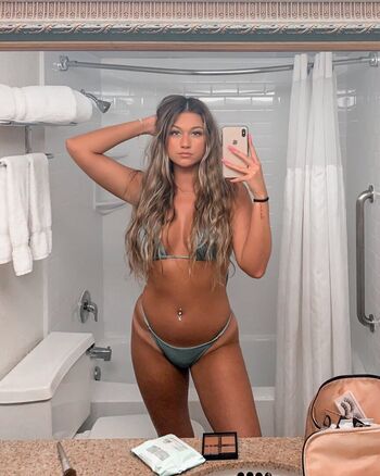 🔥 Amateur girls page leaked private photo uncensored full