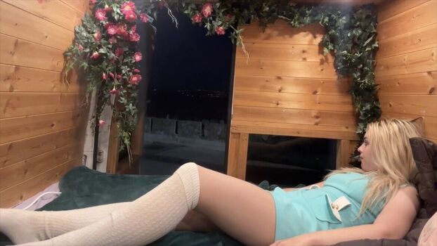 🔥 Ame in a van page leaked private photo uncensored full