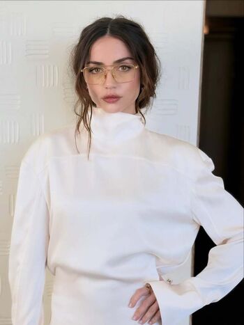 🔥 Ana de armas  page leaked private photo uncensored full