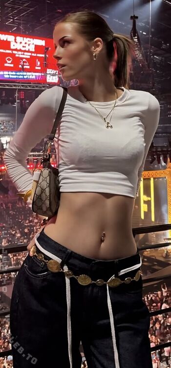 🔥 Anialivo leaked private photo uncensored full