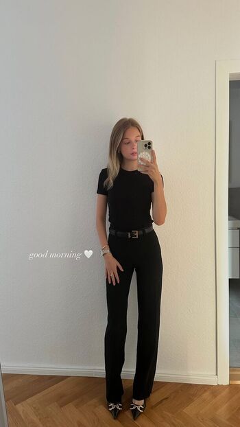 🔥 Annaaaurelia leaked private photo uncensored full