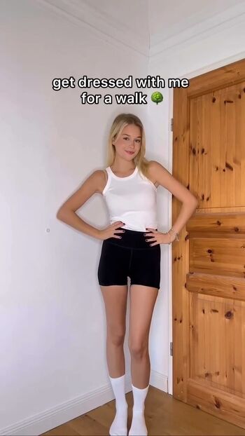 🔥 Annaaaurelia leaked private photo uncensored full