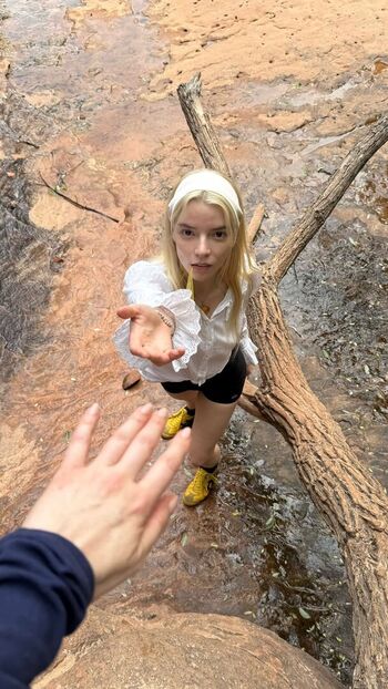 🔥 Anya taylor joy  page leaked private photo uncensored full