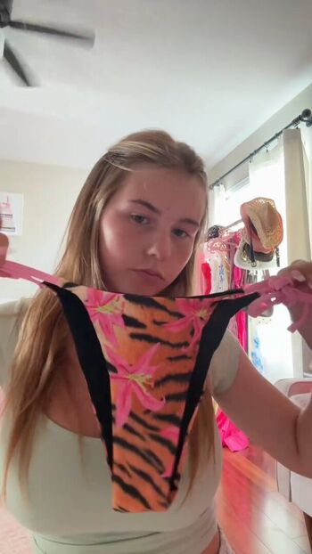 🔥 Ariana white leaked private photo uncensored full