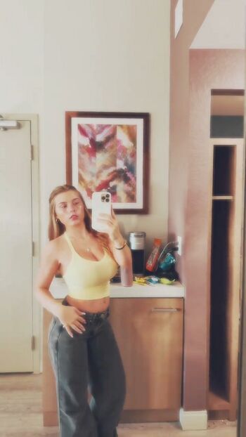 🔥 Ariana white leaked private photo uncensored full