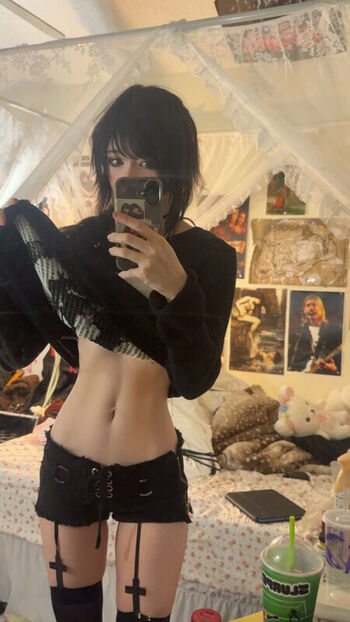 🔥 Ashisbees leaked private photo uncensored full