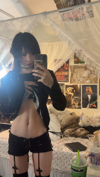 🔥 Ashisbees leaked private photo uncensored full