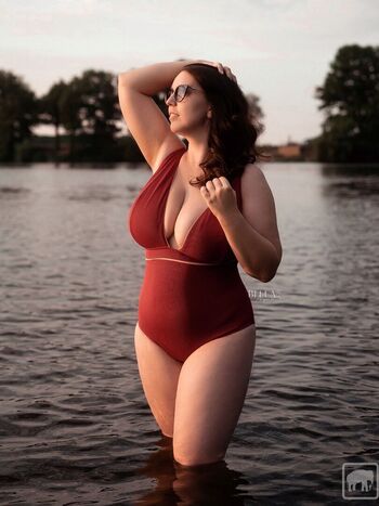 🔥 Bella mona leaked private photo uncensored full