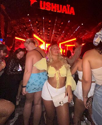 🔥 Bella thiccc leaked private photo uncensored full