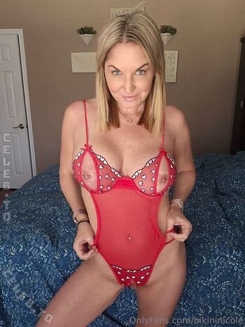 🔥 Bikininicole leaked private photo uncensored full