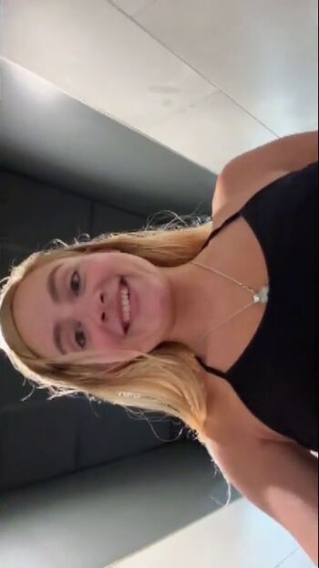 🔥 Bobbie moore  page leaked private photo uncensored full