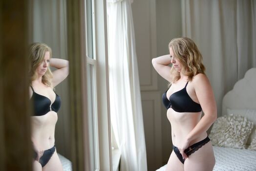 🔥 Boudoir page leaked private photo uncensored full