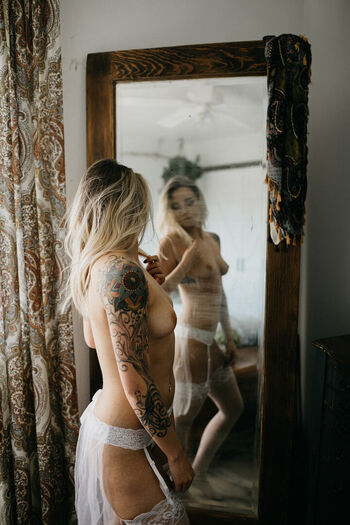 🔥 Boudoir page leaked private photo uncensored full