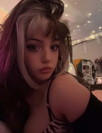 🔥 Buggiewuggie leaked private photo uncensored full