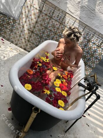 🔥 Caroline vreeland  page leaked private photo uncensored full
