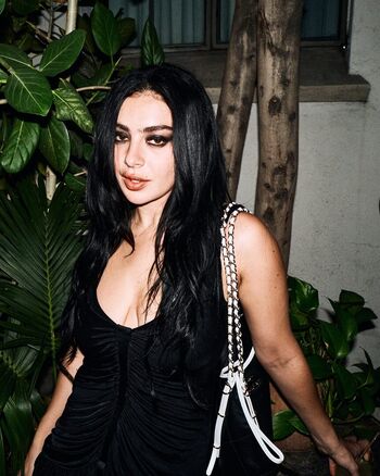 🔥 Charli xcx  page leaked private photo uncensored full