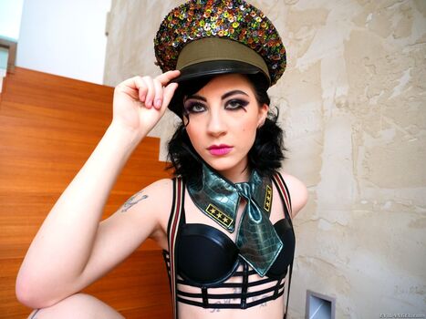 🔥 Charlotte sartre page leaked private photo uncensored full
