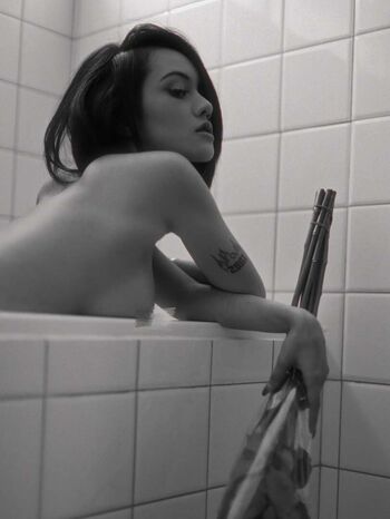 🔥 Chinnipha khlaichans page leaked private photo uncensored full