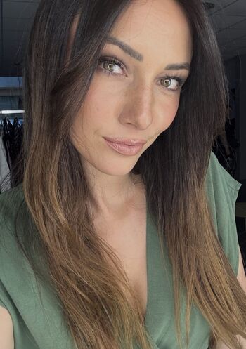 🔥 Delphine wespiser page leaked private photo uncensored full