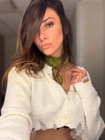 🔥 Delphine wespiser page leaked private photo uncensored full