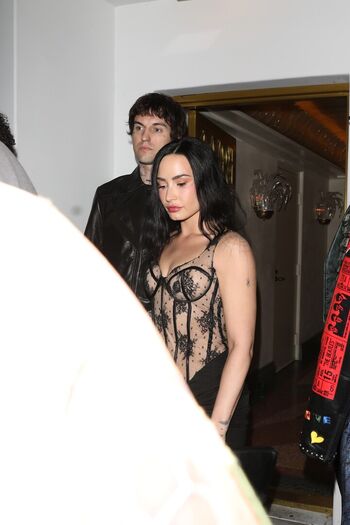 🔥 Demi lovato page leaked private photo uncensored full