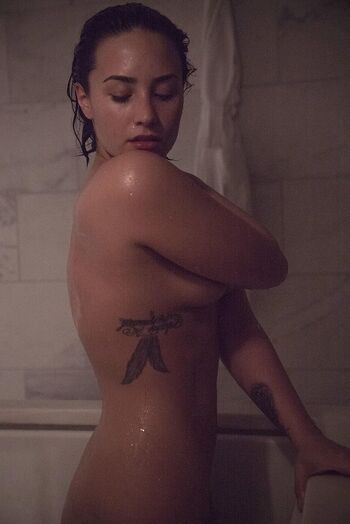 🔥 Demi lovato page leaked private photo uncensored full