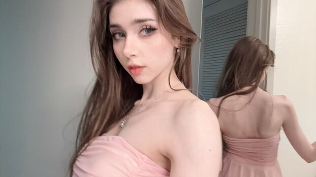 🔥 Duckie cos page leaked private photo uncensored full