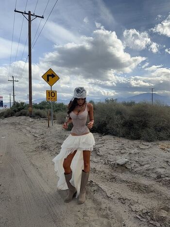 🔥 Ella cervetto  page leaked private photo uncensored full