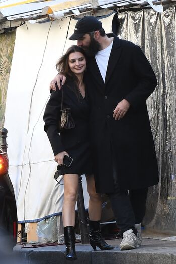 🔥 Emily ratajkowski  page leaked private photo uncensored full