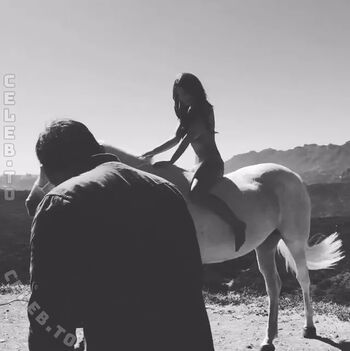 🔥 Emily ratajkowski  page leaked private photo uncensored full