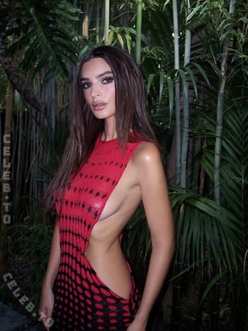 🔥 Emily ratajkowski  page leaked private photo uncensored full