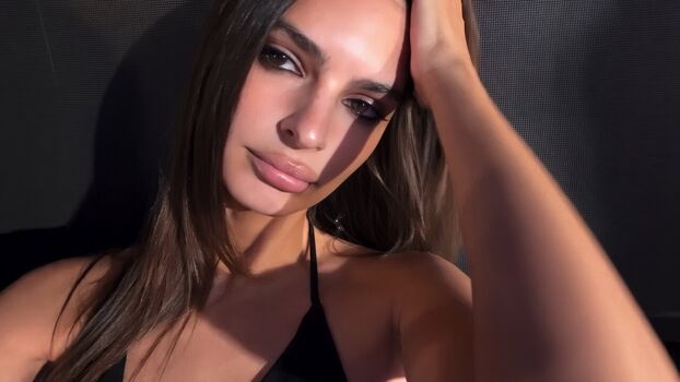 🔥 Emily ratajkowski  page leaked private photo uncensored full