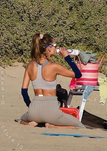 🔥 Emily ratajkowski  page leaked private photo uncensored full