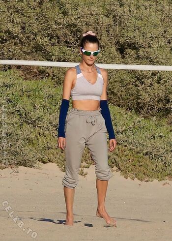 🔥 Emily ratajkowski  page leaked private photo uncensored full