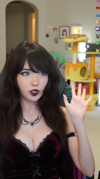 🔥 Emiru  page leaked private photo uncensored full