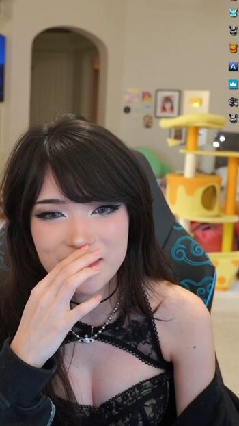 🔥 Emiru  page leaked private photo uncensored full