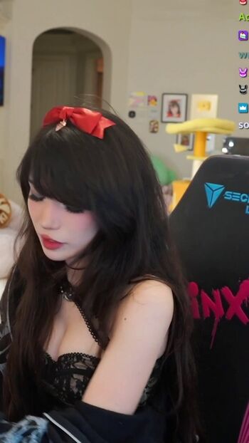 🔥 Emiru  page leaked private photo uncensored full