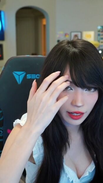 🔥 Emiru  page leaked private photo uncensored full