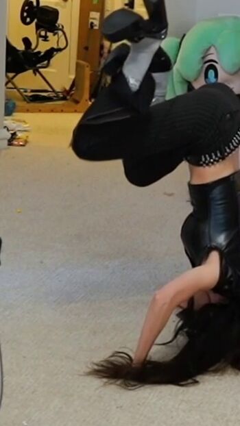 🔥 Emiru  page leaked private photo uncensored full