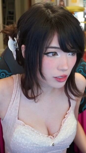 🔥 Emiru  page leaked private photo uncensored full