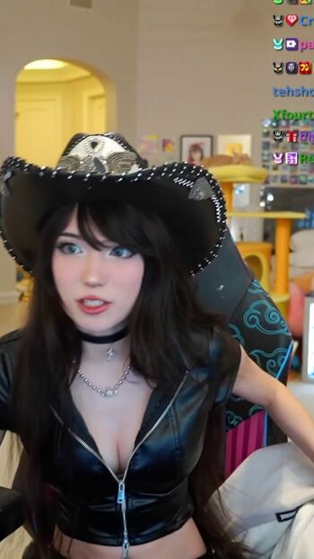 🔥 Emiru  page leaked private photo uncensored full