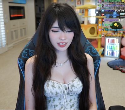 🔥 Emiru  page leaked private photo uncensored full