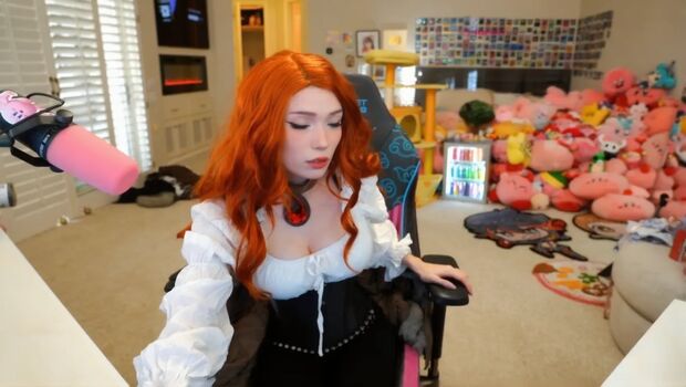 🔥 Emiru  page leaked private photo uncensored full