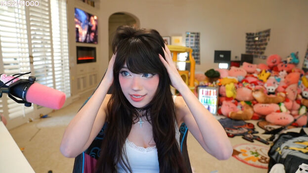 🔥 Emiru  page leaked private photo uncensored full