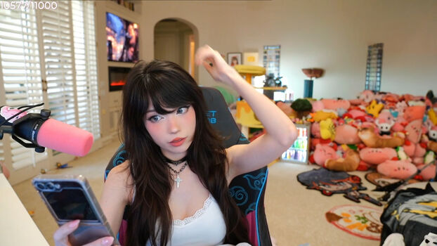 🔥 Emiru  page leaked private photo uncensored full