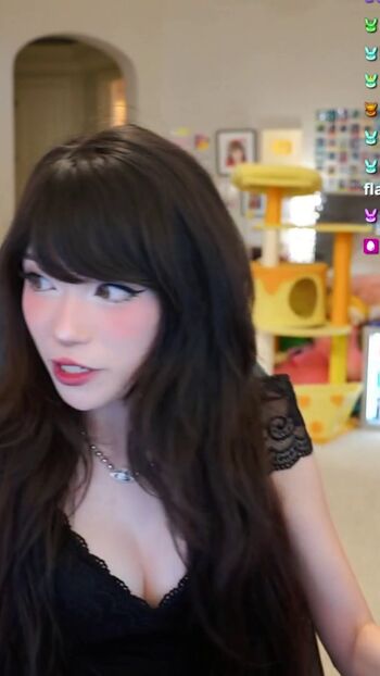 🔥 Emiru  page leaked private photo uncensored full